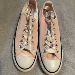 Velvet Pink Converse